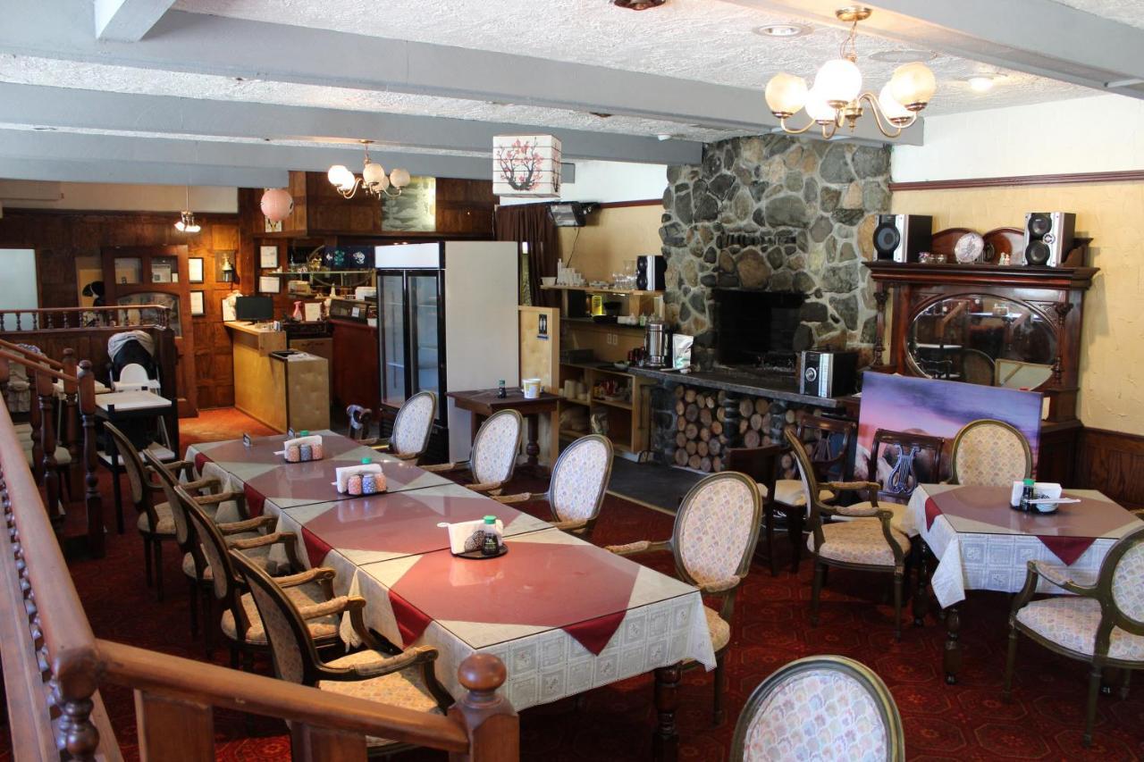 Pioneer Inn By The River Port Hardy Esterno foto